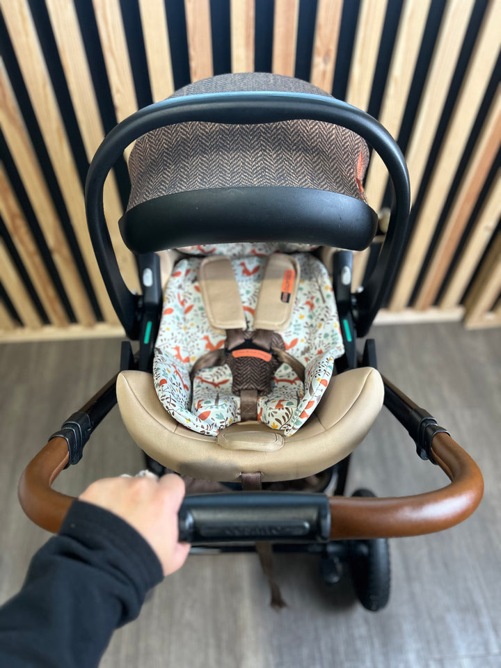 PRE LOVED Cosatto Wow 3 Travel System - Foxford Hall