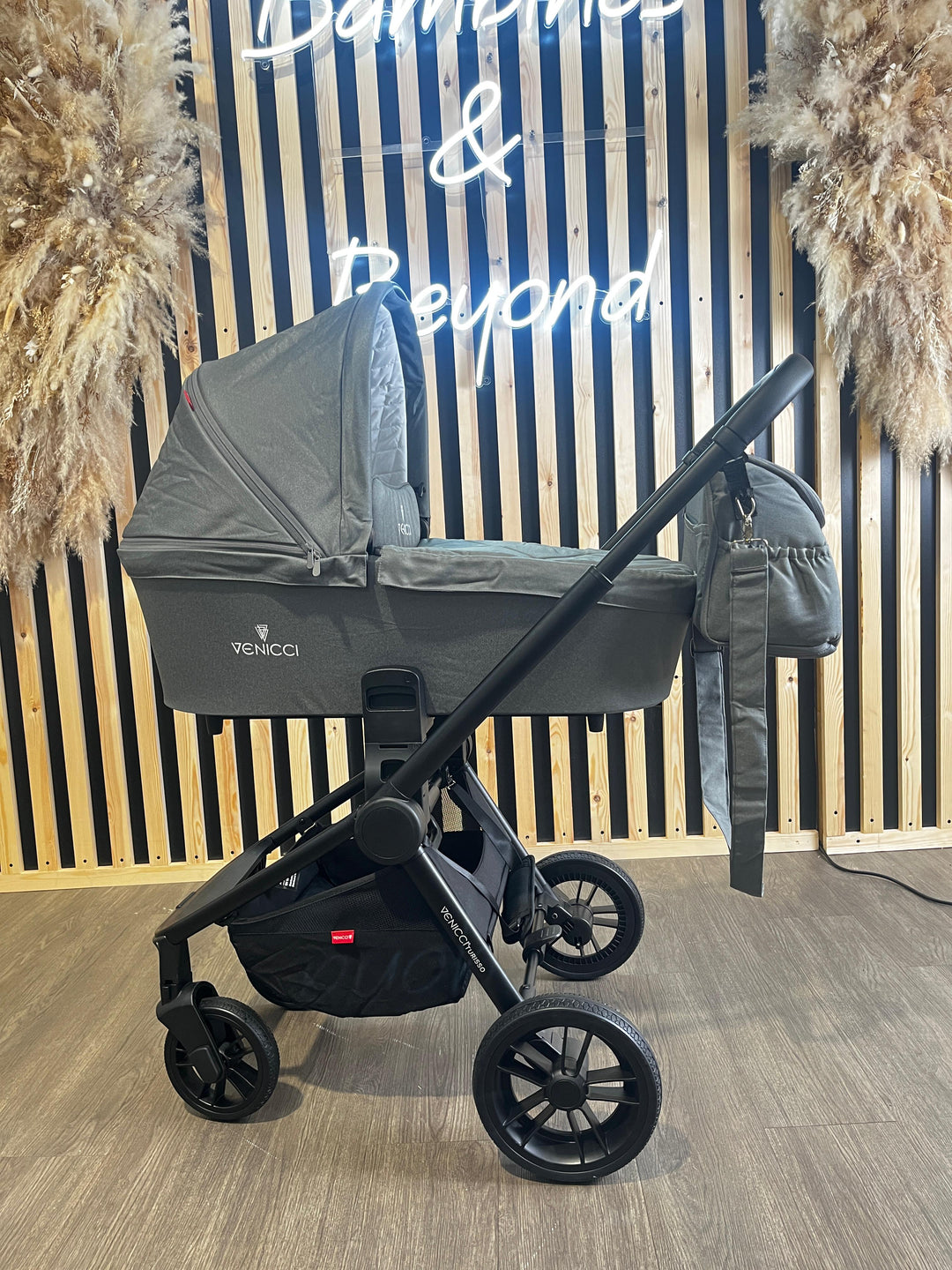 PRE LOVED Venicci Turisso Pram & Pushchair - Rock Grey