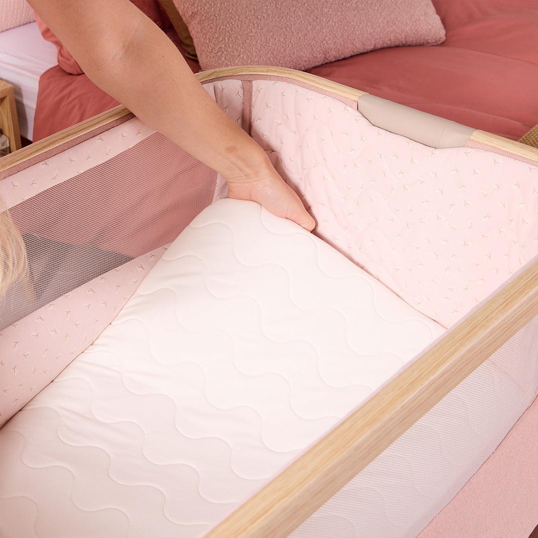 Tutti Bambini Cozee Air 2 Bedside Crib - Drifted Oak/Blush