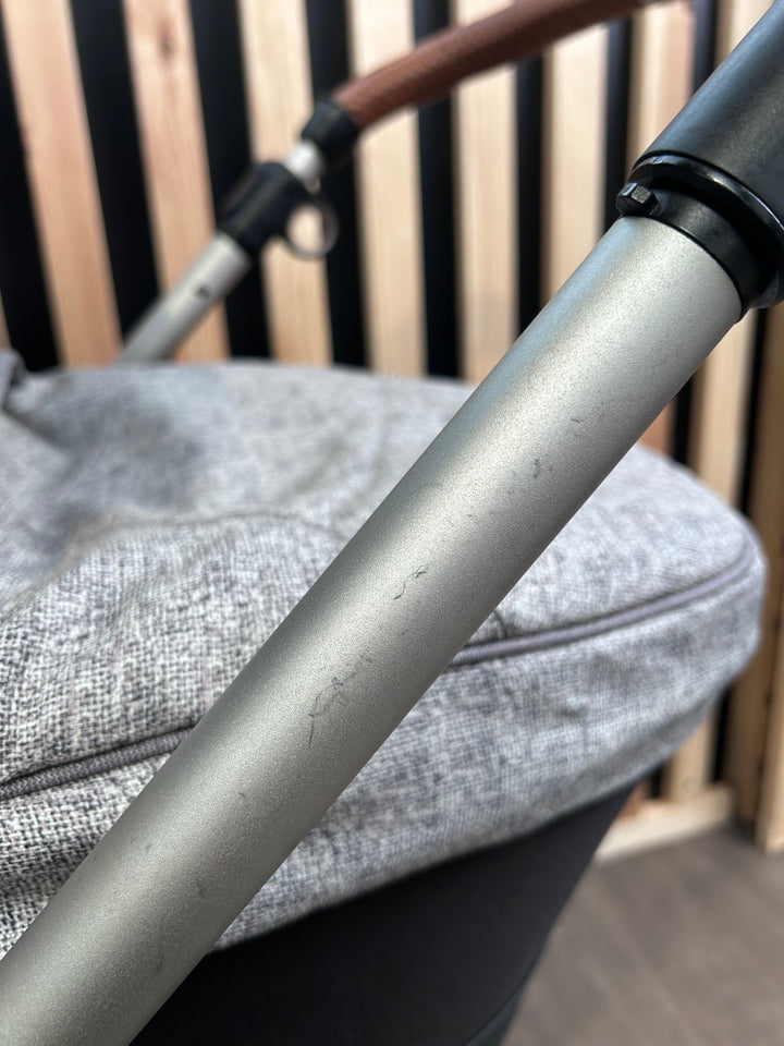 PRE LOVED Silver Cross Wayfarer Travel System - Camden