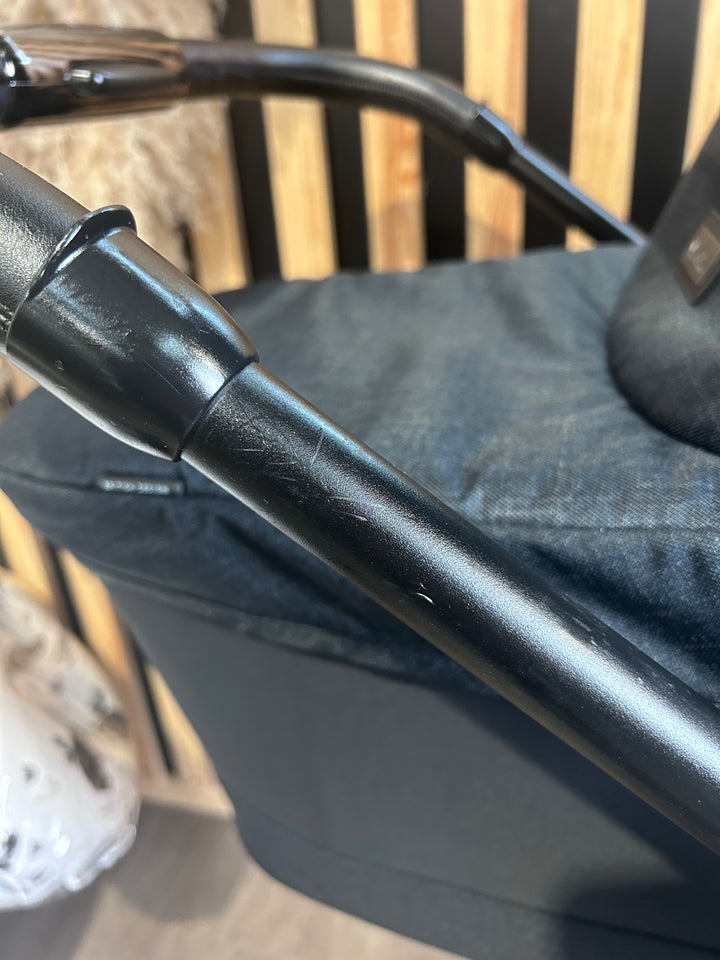 PRE LOVED Silver Cross Coast Double Pushchair - Flint