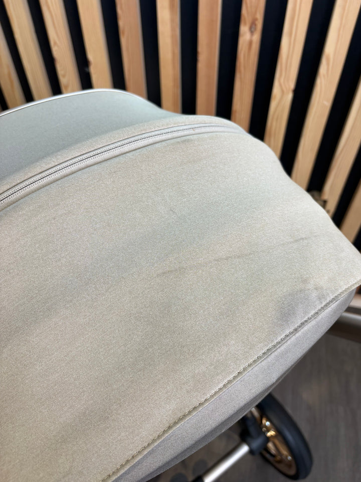 PRE LOVED Babystyle Oyster3 Travel System - Creme Brulee