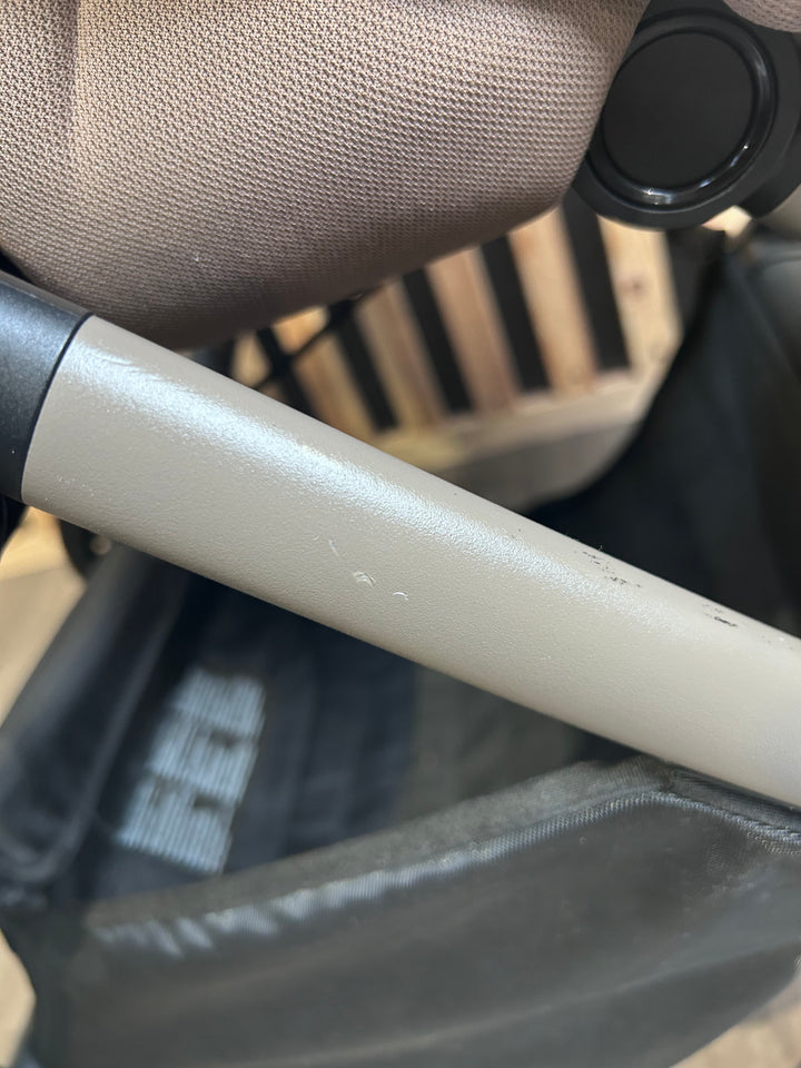 PRE LOVED Silver Cross Reef Pushchair, Dream Car Seat + Accessories - Earth