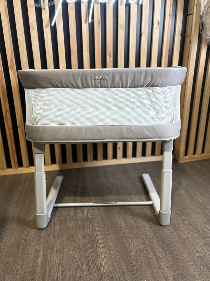 EX DISPLAY Babystyle Oyster Wiggle Crib - Stone