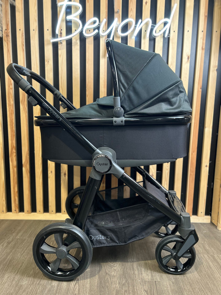 PRE LOVED Oyster3 Pram + Pushchair - Pixel