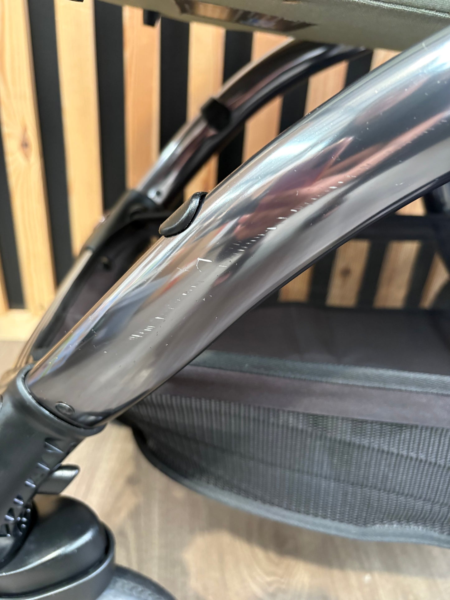 PRE LOVED egg2 Travel System - Seagrass