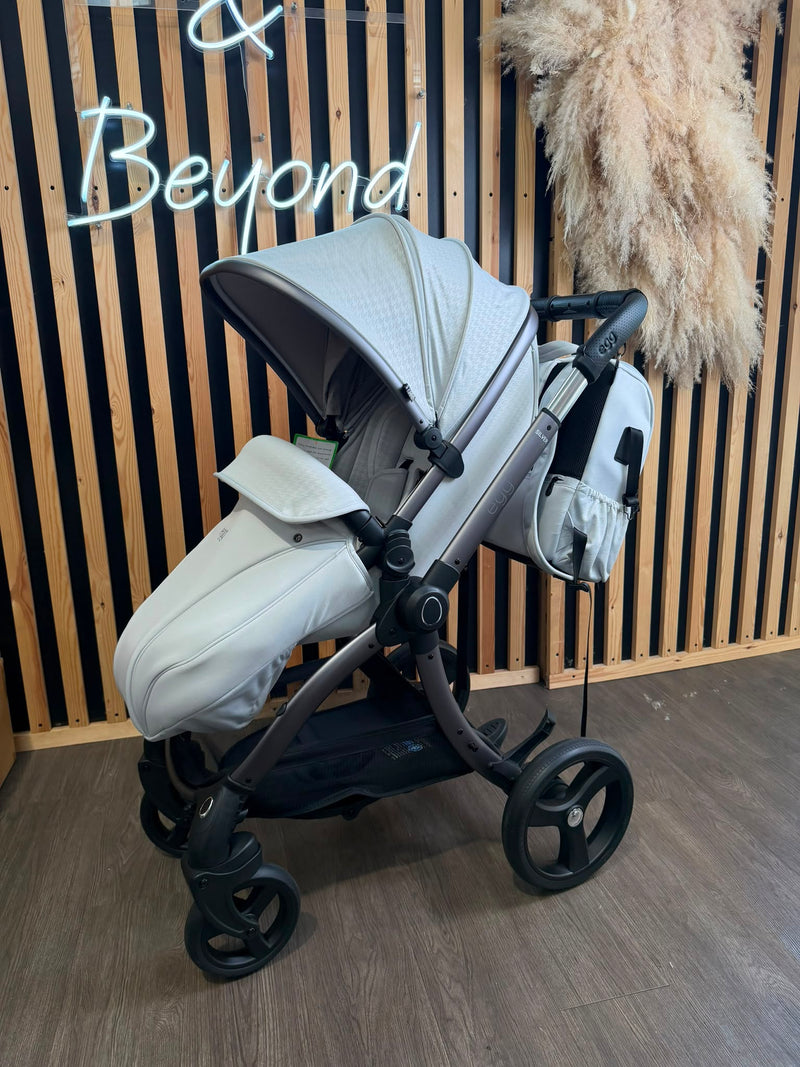 EX DISPLAY egg3 Pram + Pushchair - Houndstooth Silver