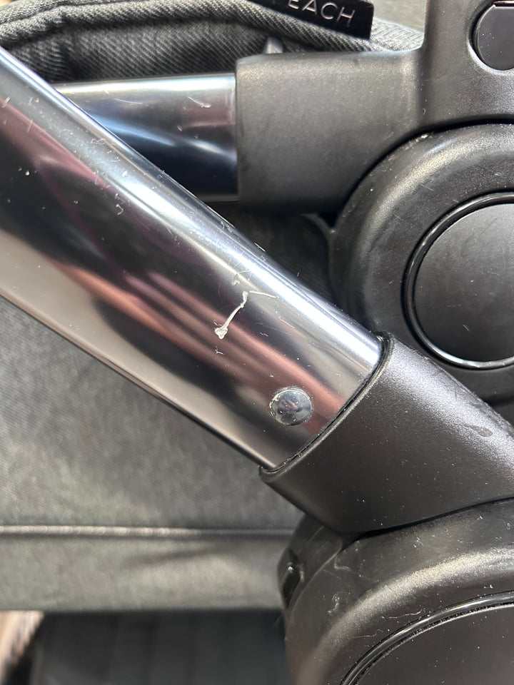 PRE LOVED iCandy Peach 6 Travel System - Dark Grey Twill