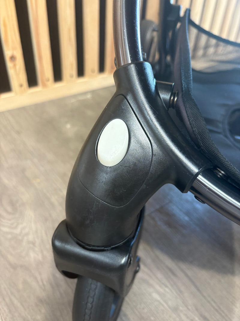PRE LOVED egg2 Travel System - Cobalt