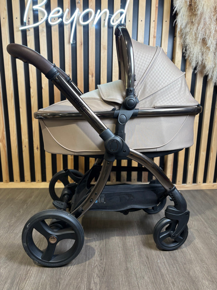 EX DISPLAY egg3 Pram + Pushchair - Houndstooth Almond
