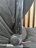 PRE LOVED Venicci Tinum 2.0 2-in-1 Travel System - SE Stylish Black