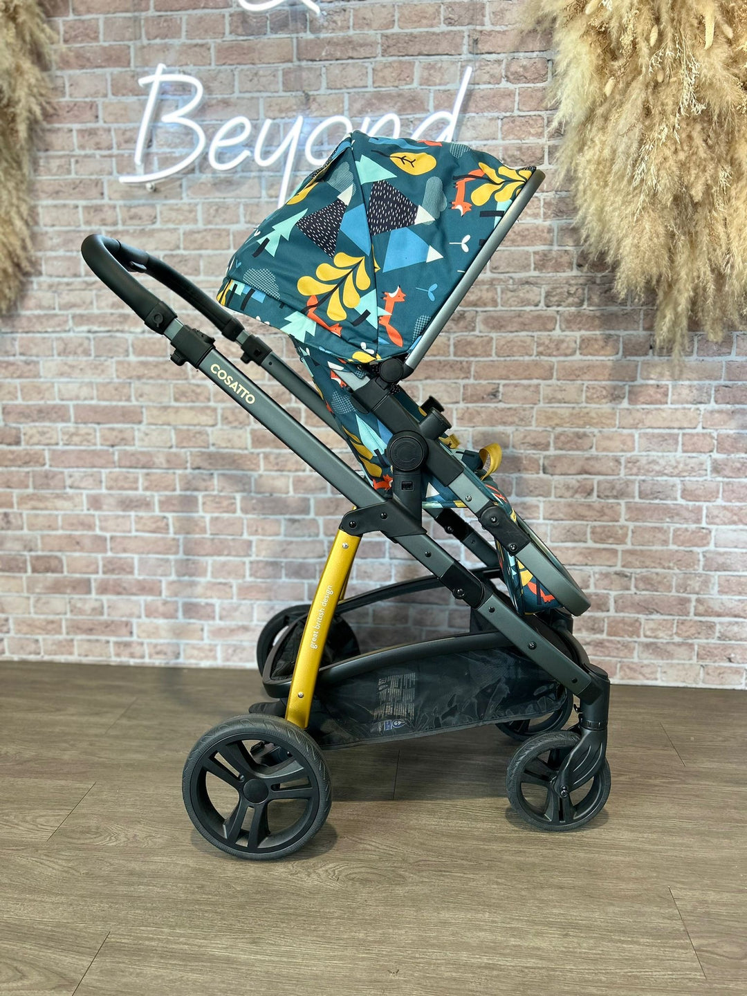 PRE LOVED Cosatto Wow 2in1 Travel System - Fox Tale