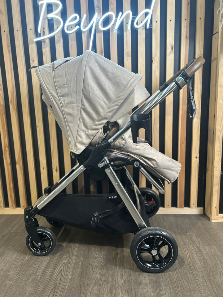 PRE LOVED Mamas & Papas Flip XT3 Travel System - Biscuit