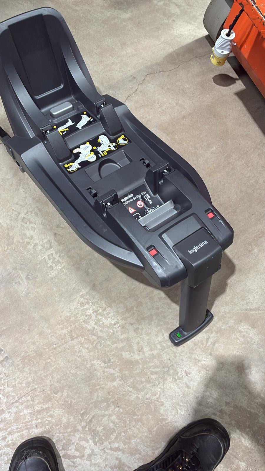 PRE LOVED Inglesina Darwin Isofix Base (Non 360)