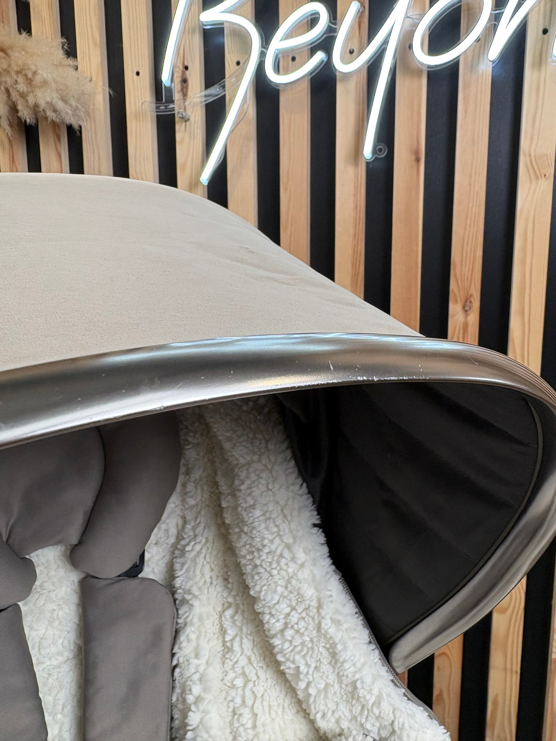 PRE LOVED Mamas & Papas Ocarro Travel System - Everest