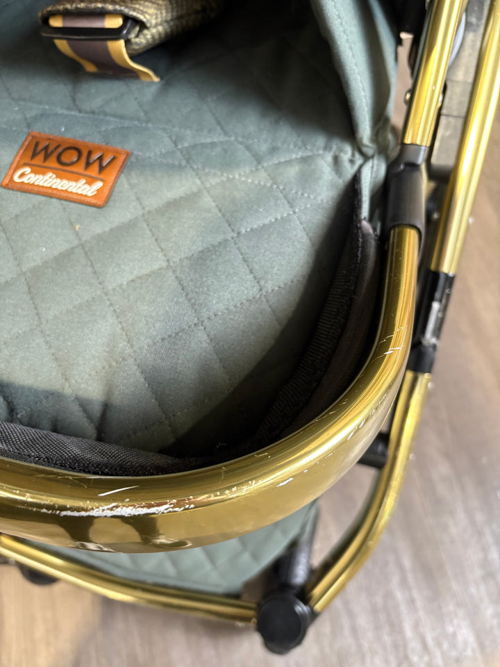 PRE LOVED Cosatto Wow Continental Travel System - Bureau