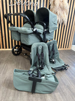 PRE LOVED Bugaboo Donkey5 Twin Bundle - Forest Green