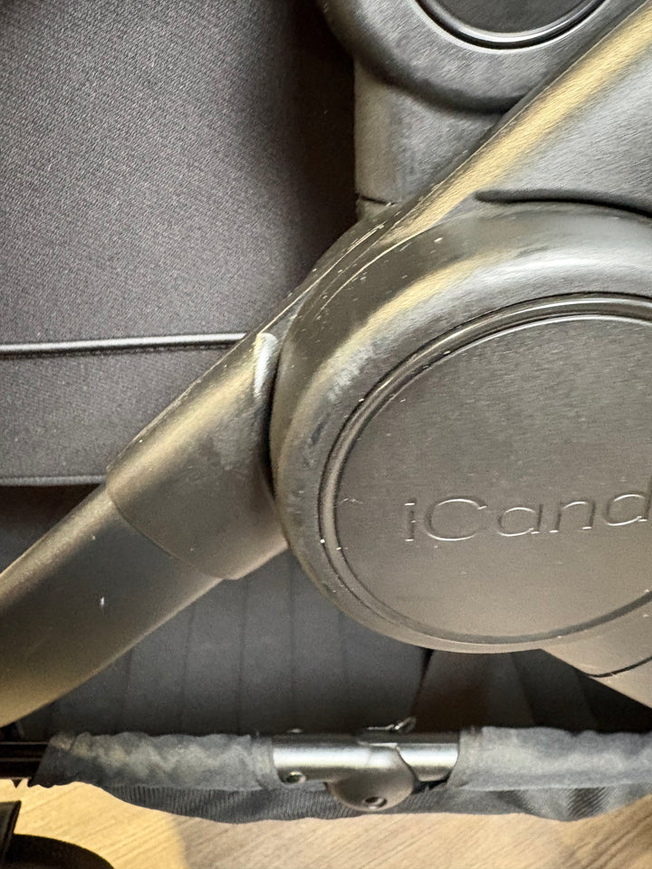 PRE LOVED iCandy Peach 7 Travel System - Jet/Black