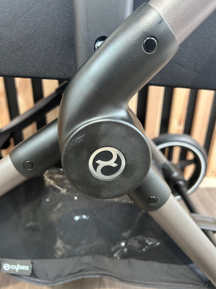 PRE LOVED Cybex Eos Lux Travel System - Seashell Beige