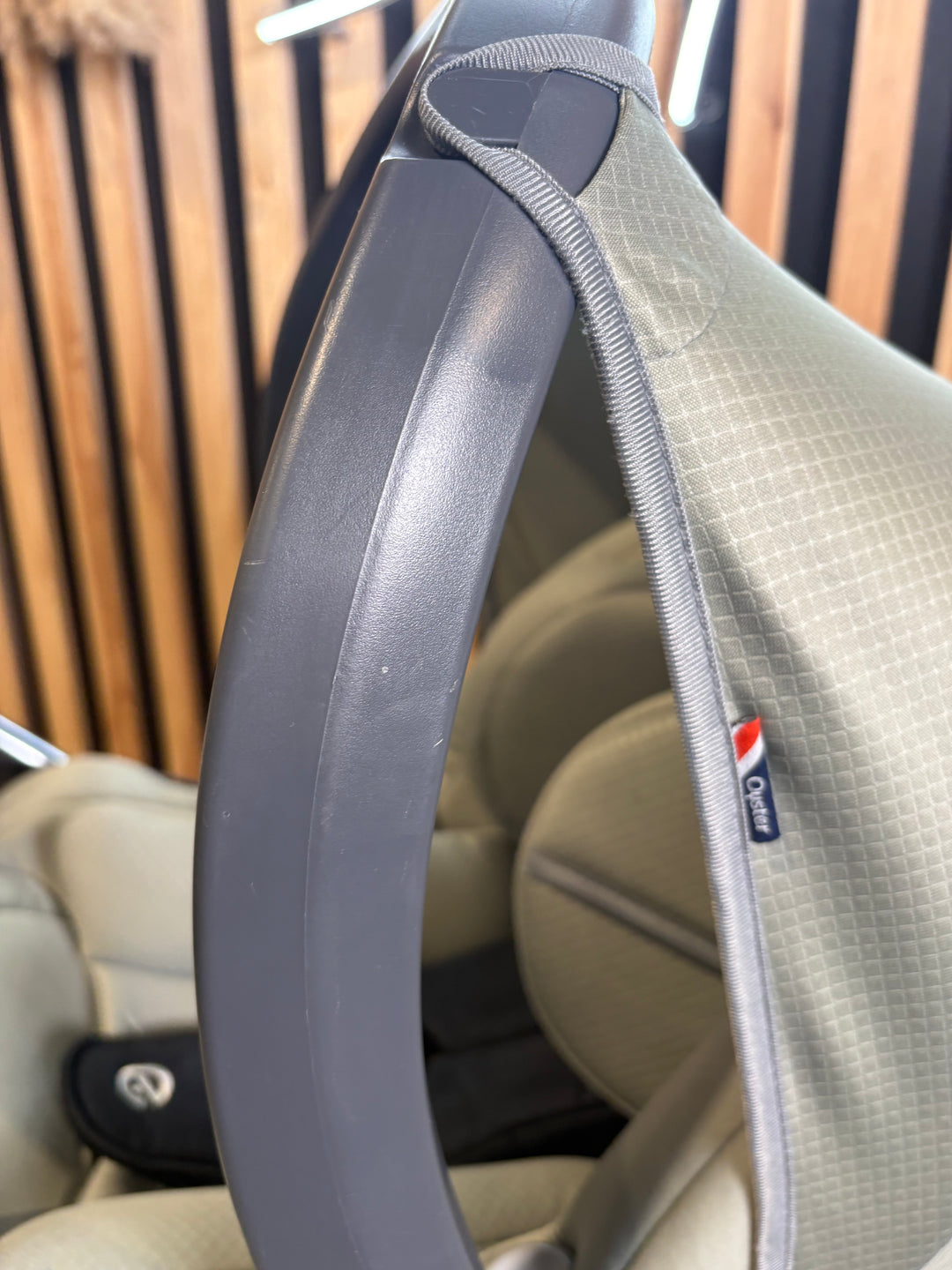 PRE LOVED Babystyle Oyster3 Travel System - Spearmint