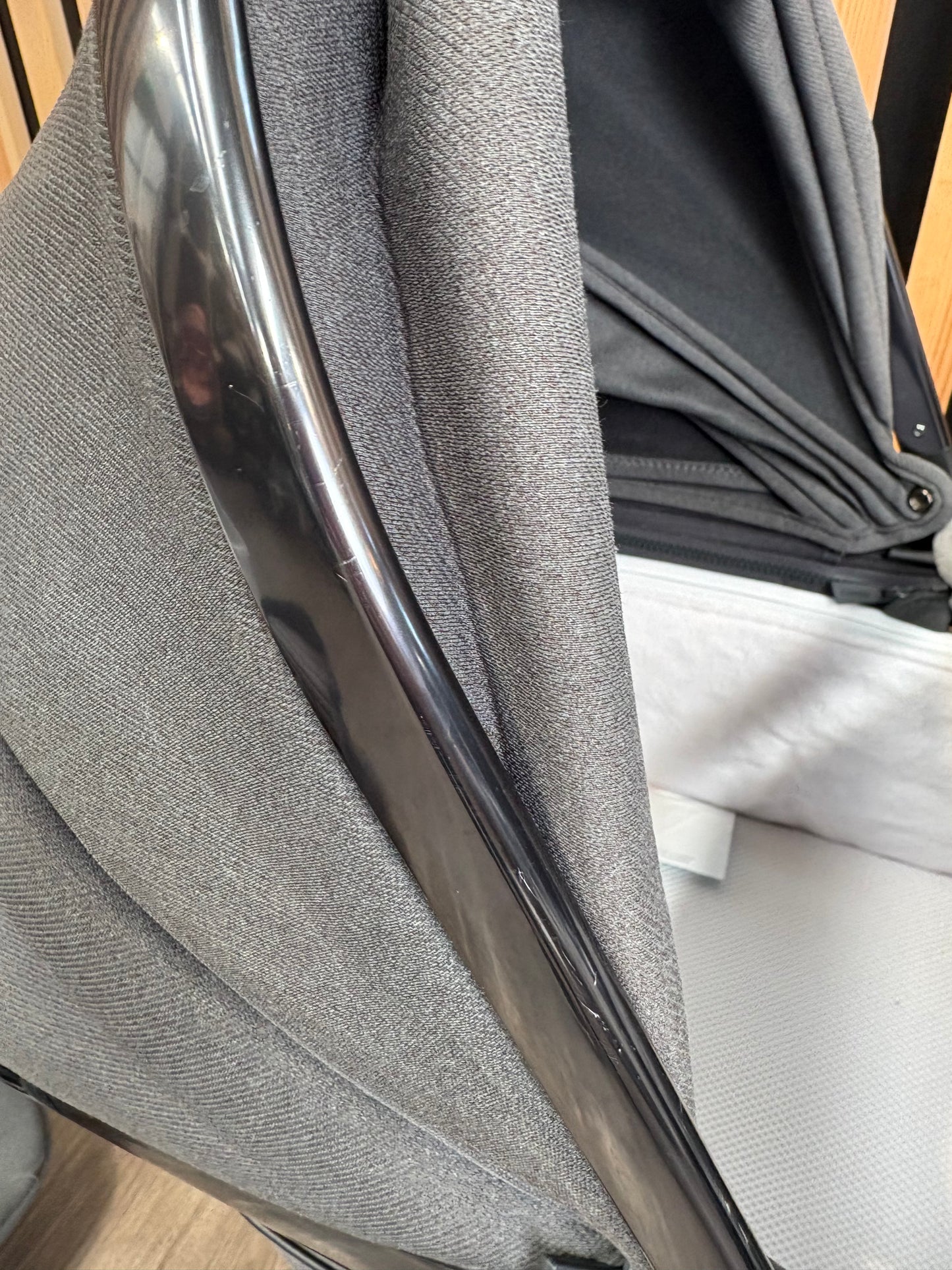 PRE LOVED iCandy Peach 7 Travel System - Phantom/Truffle