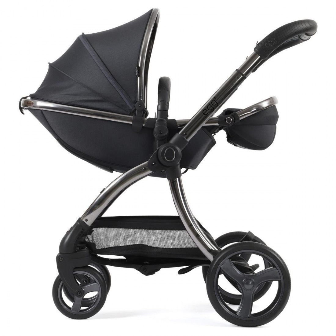 egg3 Luxury Cloud T i-Size Travel System Bundle - Carbonite