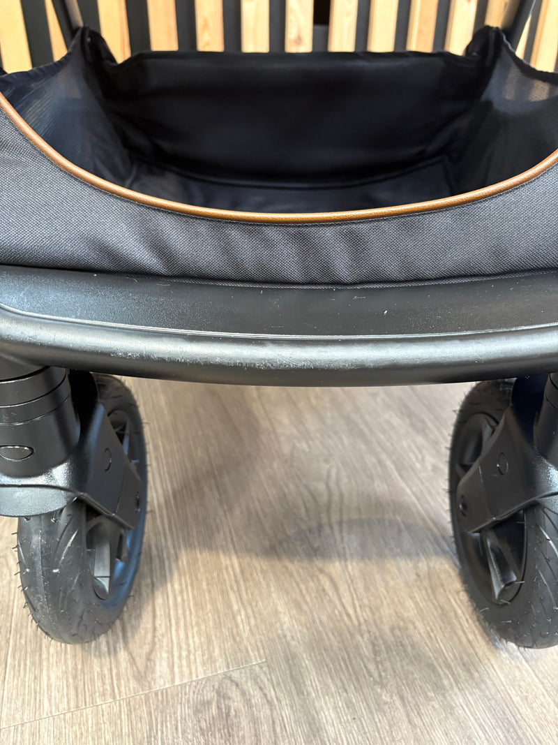 PRE LOVED Joie Finiti Flex Pram + Pushchair - Eclipse