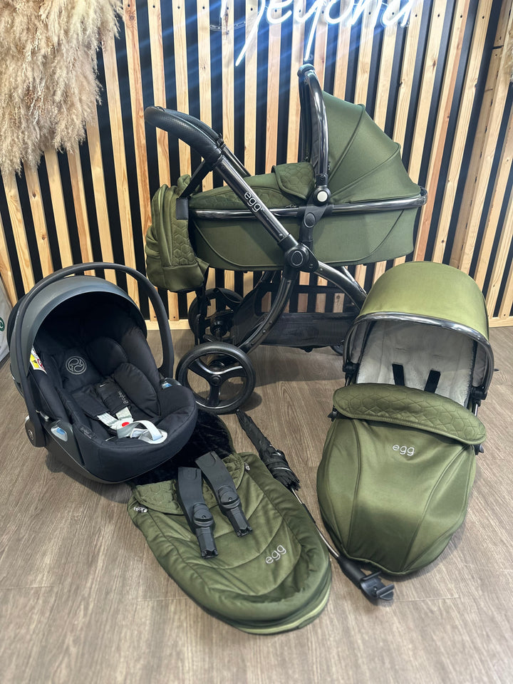 PRE LOVED egg2 Travel System - Olive