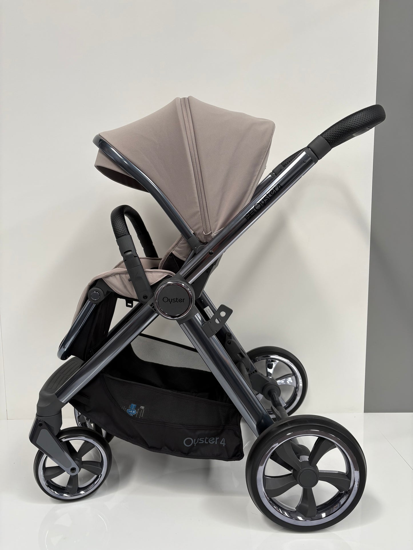 EX DISPLAY Babystyle Oyster4 2-in-1 Travel System - Stone