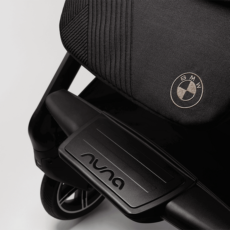 Nuna MIXX Next BMW Collection with ARRA Flex & BASE Curv Bundle - Element