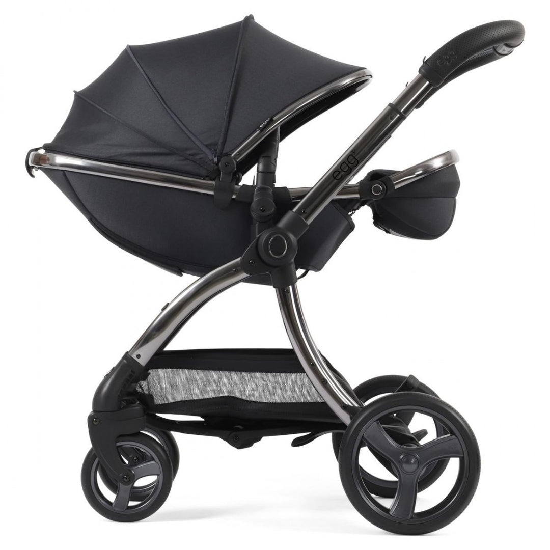 egg 3 Luxury Cloud T i-Size Travel System Bundle - Carbonite