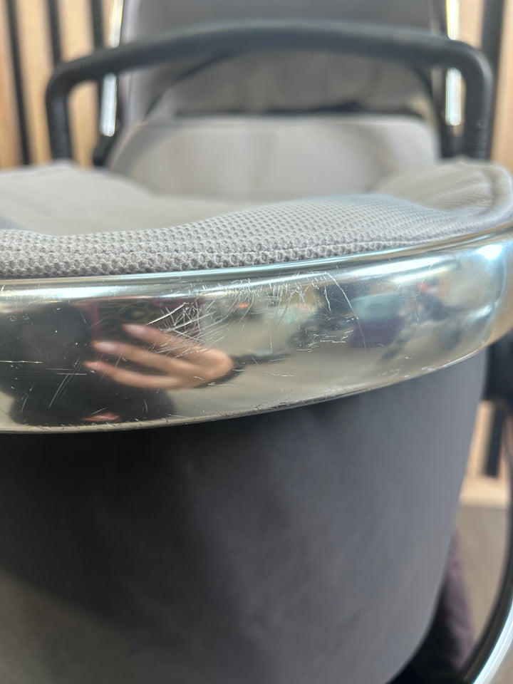 PRE LOVED iCandy Peach 5 2-in-1 Travel System - Beluga Grey