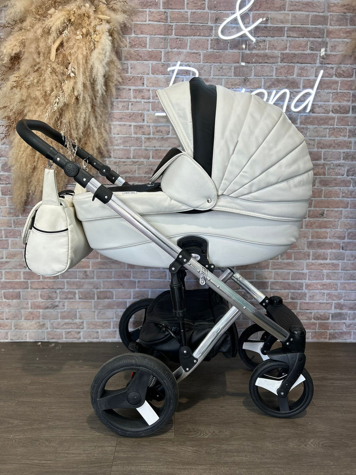 EX DISPLAY Mee-Go Milano Travel System - White