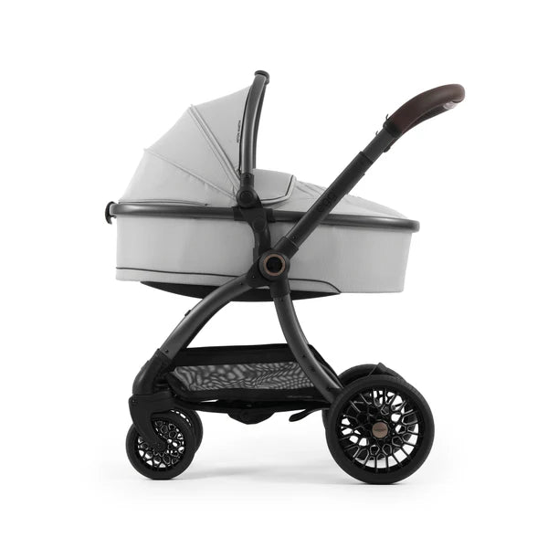 Aston Martin egg3® Luxury Travel System – Soft Grey
