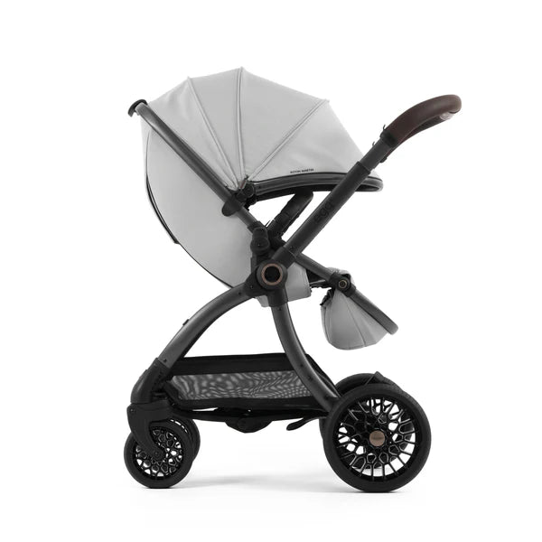 Aston Martin egg3® Luxury Travel System – Soft Grey