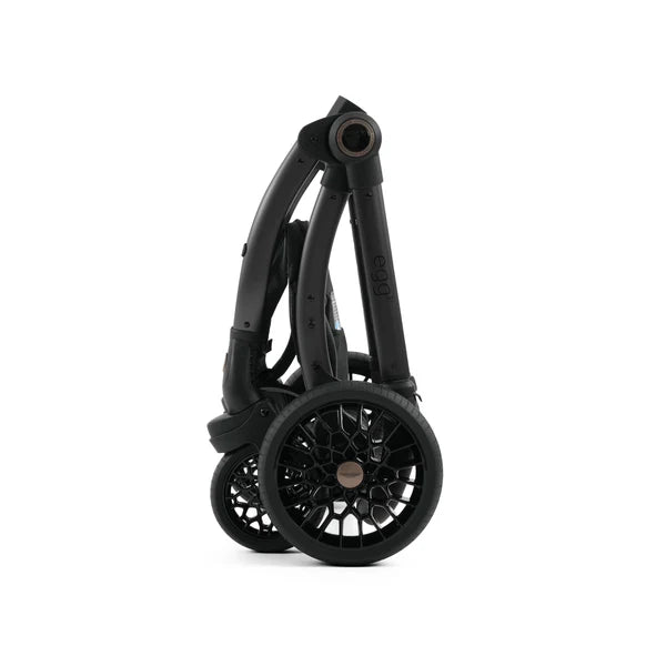 Aston Martin egg3® Luxury Travel System – Soft Grey