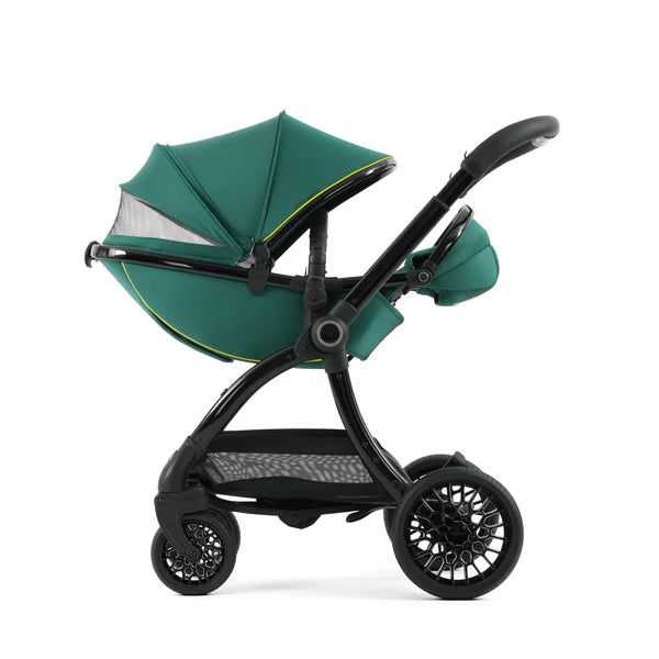 Aston Martin egg3® Luxury Travel System – Performance Green