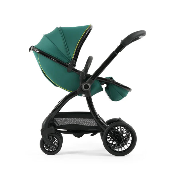 Aston Martin egg3® Luxury Travel System – Performance Green