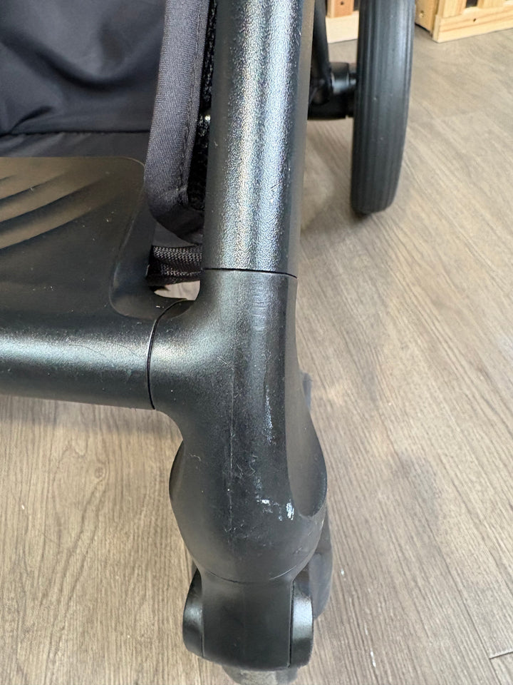 PRE LOVED Cybex Balios 2in1 Travel System - Moon Black