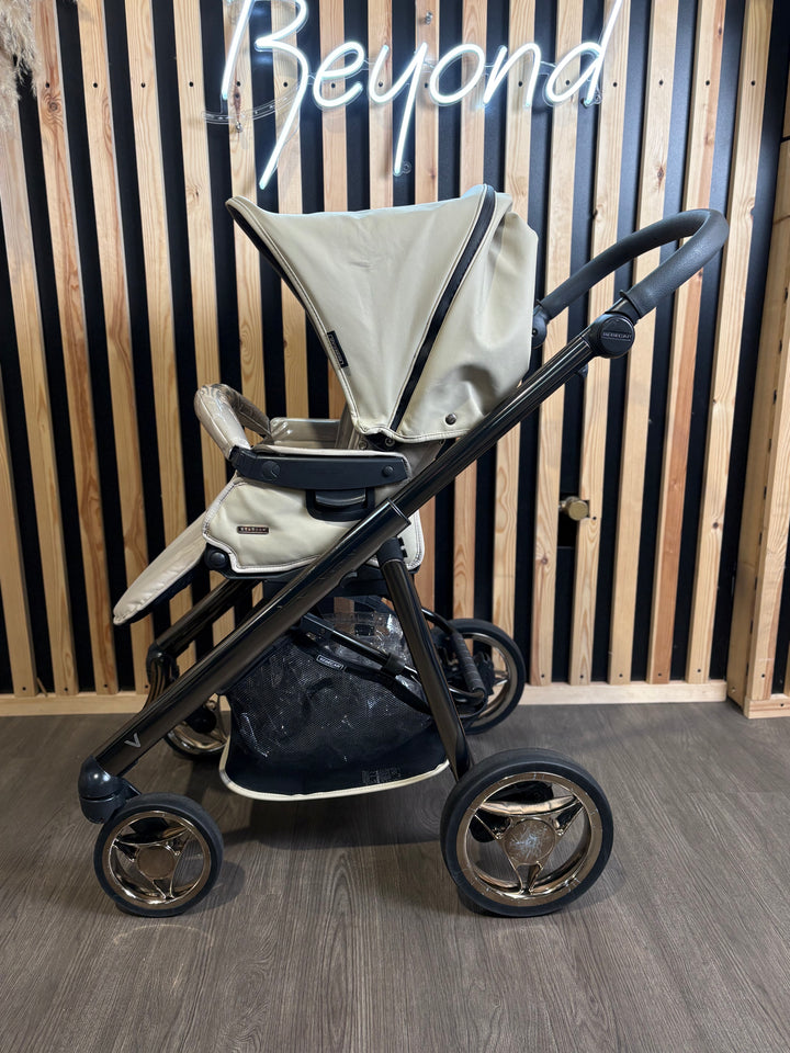 PRE LOVED Bebecar V-Pack 2-in-1 Travel System - Latte