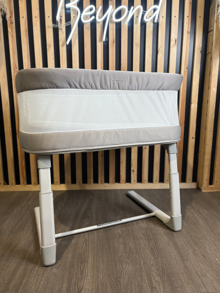 EX DISPLAY Babystyle Oyster Wiggle Crib - Stone