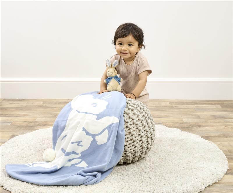 Peter Rabbit Signature Collection - Peter Knitted Blanket & Soft Toy Gift Set