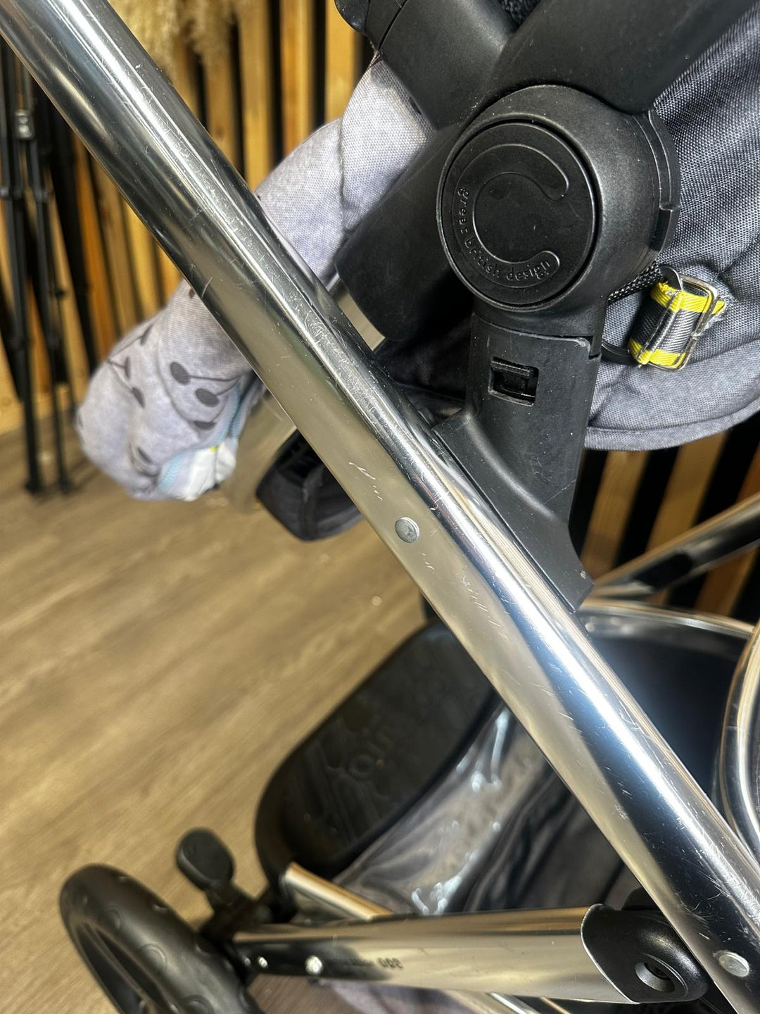 PRE LOVED Cosatto Wow XL Double - Hedgerow