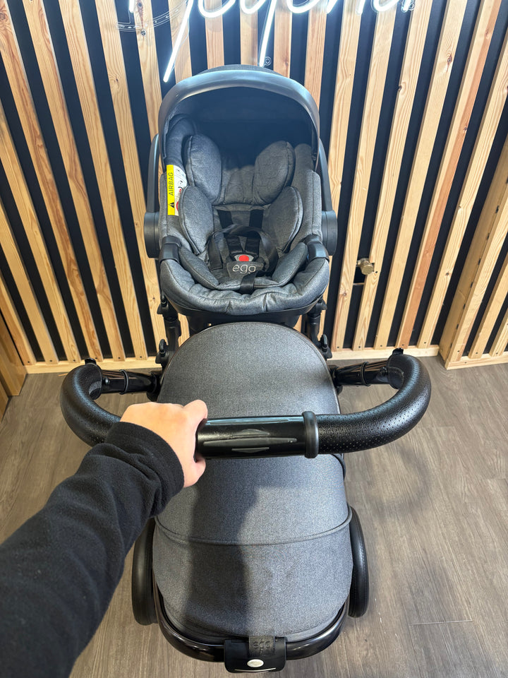 PRE LOVED egg2 Double Travel System - Quartz
