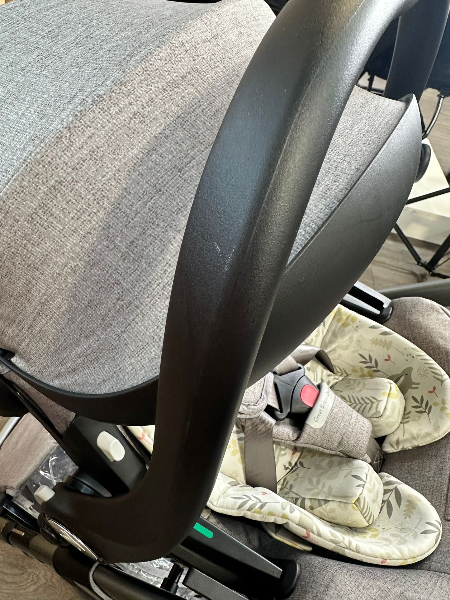 PRE LOVED Cosatto Wow 3 Travel System - Bobtail