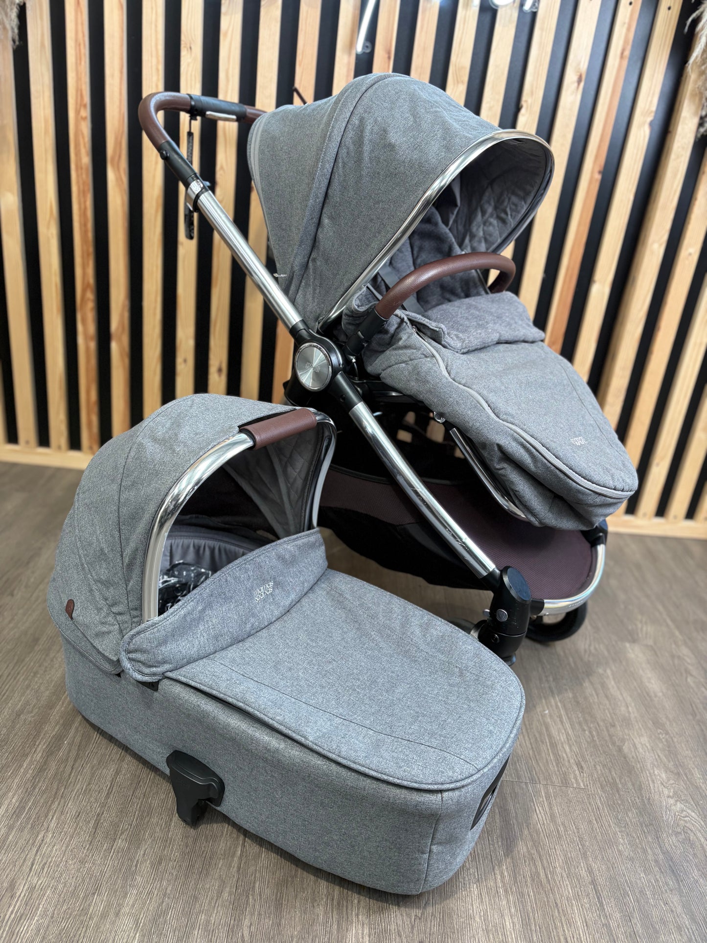 PRE LOVED Mamas & Papas Ocarro Pram, Pushchair + Accessories - Grey Tweed