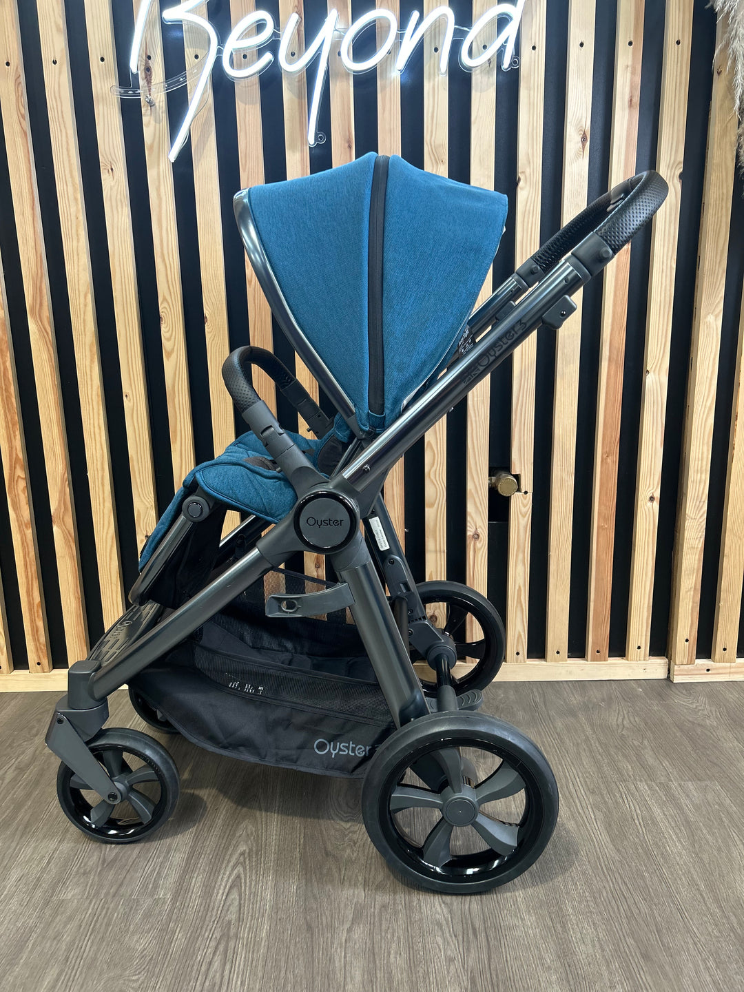 PRE LOVED Babystyle Oyster3 Travel System - Kingfisher