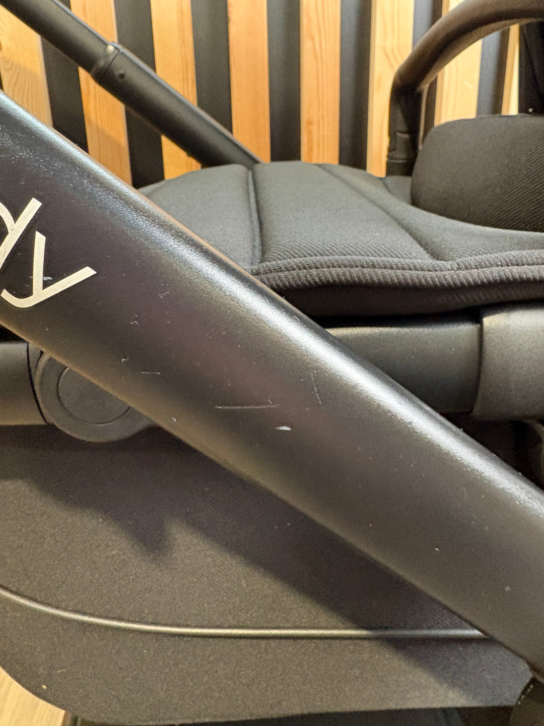 PRE LOVED iCandy Peach 7 Travel System - Jet/Black