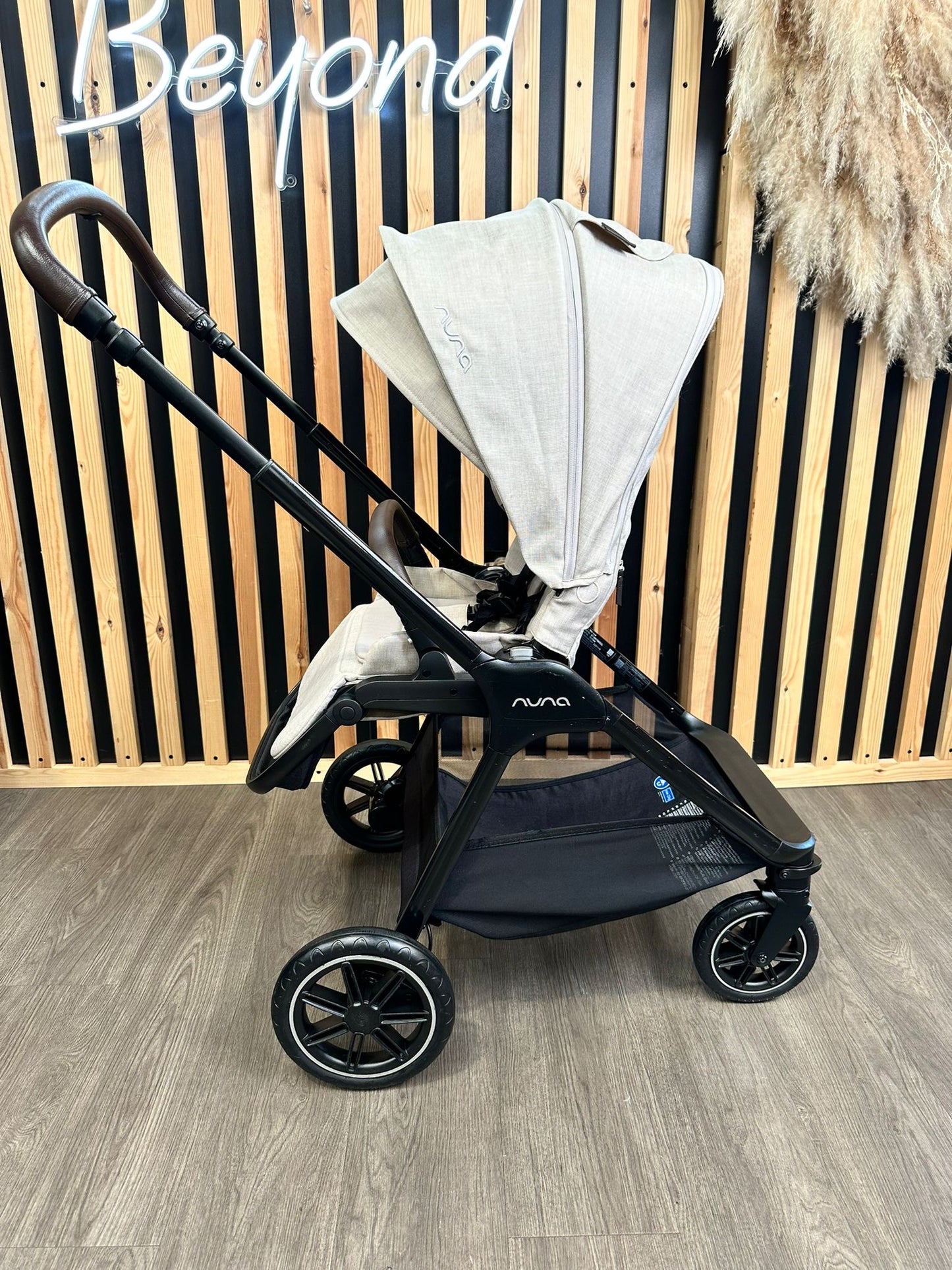 PRE LOVED Nuna Triv Travel System - Biscotti + Brand New 360 Base