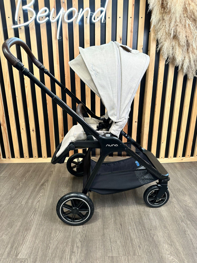PRE LOVED Nuna Triv Travel System - Biscotti + Brand New 360 Base